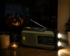 Radio d'Urgence Solaire 5-en-1 – Manivelle, Lampe LED, Batterie Externe & AM/FM